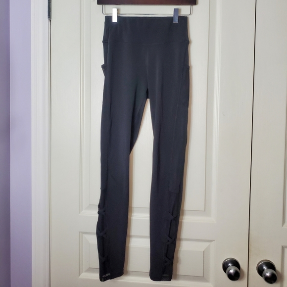 ATHLETIC Black Workout Pants with Mesh Pockets - Picture 1 of 2